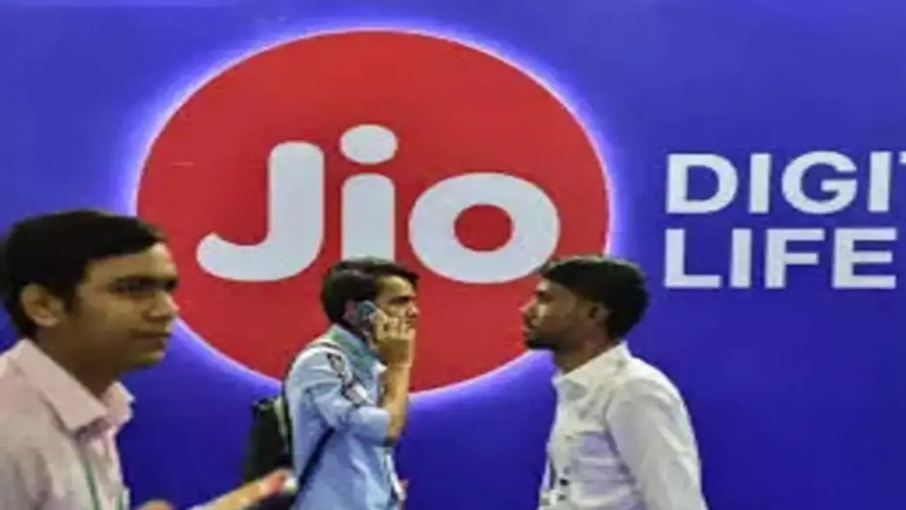 Jio ನೆಟ್ವರ್ಕ್ ಏಕಾಏಕಿ ಸ್ಥಗಿತ, ಗ್ರಾಹಕರು ಕಂಗಾಲು! Jio ನೆಟ್ವರ್ಕ್ ಏಕಾಏಕಿ ಸ್ಥಗಿತ, ಗ್ರಾಹಕರು ಕಂಗಾಲು!