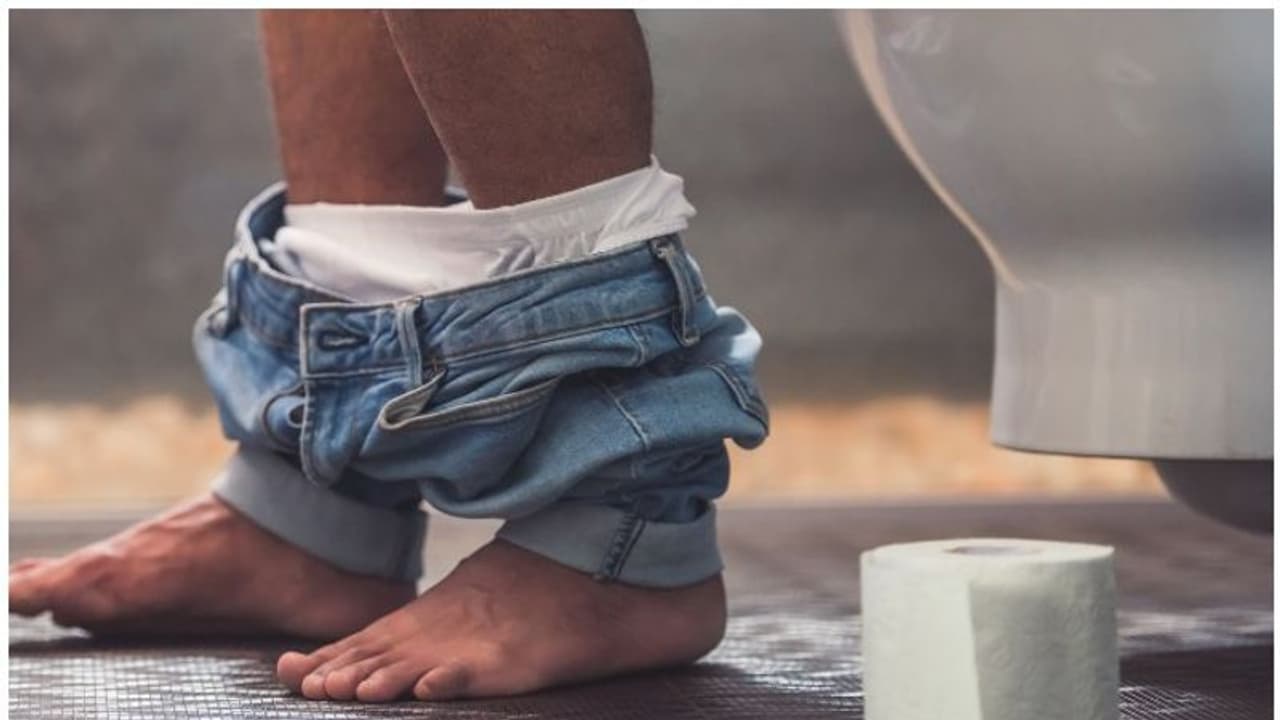 ടെൻഷനടിക്കുമ്പോൾ കക്കൂസിൽ പോകാൻ മുട്ടുന്നതിനു പിന്നിലെന്ത്? ടെൻഷനടിക്കുമ്പോൾ കക്കൂസിൽ പോകാൻ മുട്ടുന്നതിനു പിന്നിലെന്ത്?