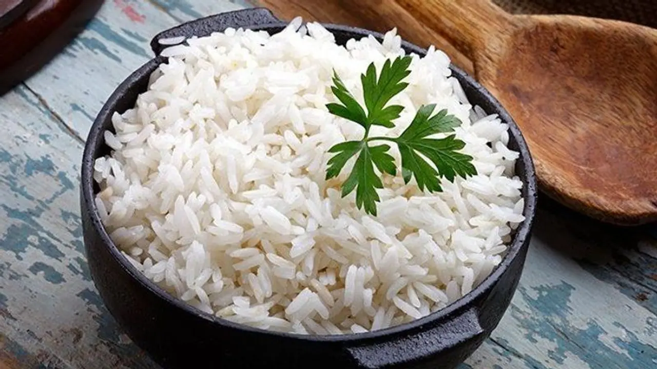 ভাত খেয়েও কমানো যাবে ওজন, রান্নার সময় এই পদ্ধতি মেনে চলুন