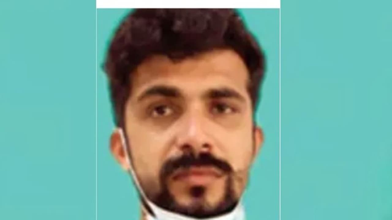 ഓൺലൈൻ പഠനത്തിന് ഫോൺ വാങ്ങി നൽകി, അതിലേക്ക് അശ്ലീലസന്ദേശം അയച്ച യുവാവ് അറസ്റ്റിൽ ഓൺലൈൻ പഠനത്തിന് ഫോൺ വാങ്ങി നൽകി, അതിലേക്ക് അശ്ലീലസന്ദേശം അയച്ച യുവാവ് അറസ്റ്റിൽ