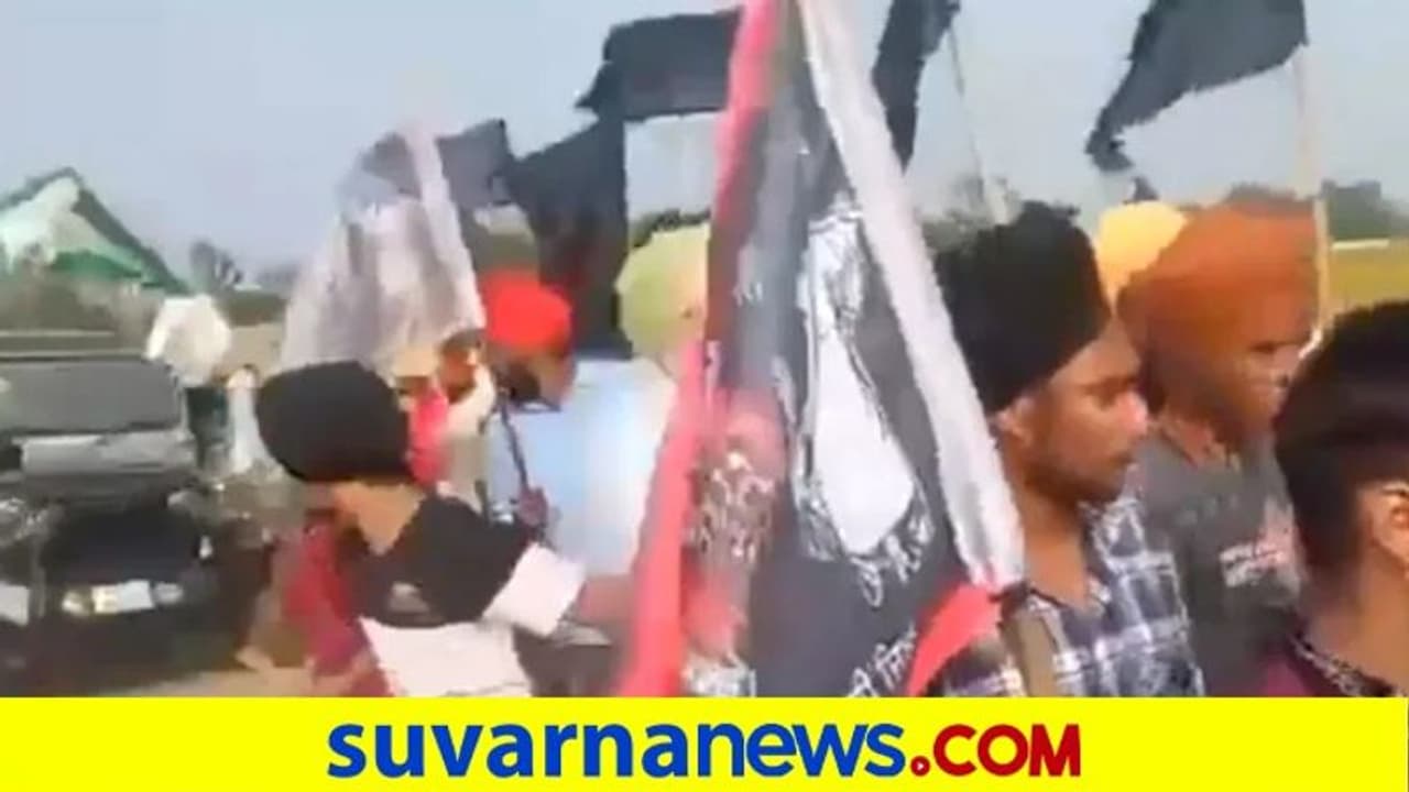 ನಿರಾ​ಯುಧ ರೈತರ ಮೇಲೆ ಹರಿದ ಕಾರು: ಮತ್ತೊಂದು ವಿಡಿಯೋ ವೈರ​ಲ್‌!