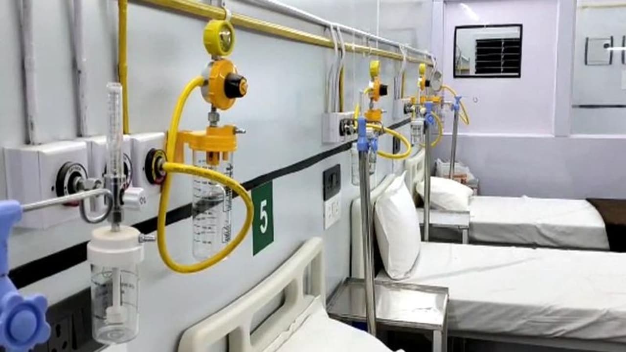 ആശുപത്രിയിൽ വൈദ്യുതി മുടങ്ങി: വെൻ്റിലേറ്ററിലായിരുന്ന രണ്ട് രോഗികൾക്ക് ദാരുണാന്ത്യം , സംഭവം കര്ണാടകയിൽ ആശുപത്രിയിൽ വൈദ്യുതി മുടങ്ങി: വെൻ്റിലേറ്ററിലായിരുന്ന രണ്ട് രോഗികൾക്ക് ദാരുണാന്ത്യം , സംഭവം കര്ണാടകയിൽ