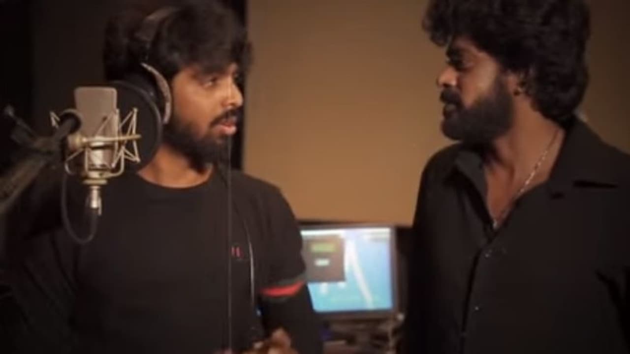 'മൂന്ന് മൂന്ന് മൂന്ന്, ഇതാ ജി വി പ്രകാശ്കുമാറിന്റെ പാട്ടിന്റെ പ്രമോ പുറത്തുവിട്ടു 'മൂന്ന് മൂന്ന് മൂന്ന്, ഇതാ ജി വി പ്രകാശ്കുമാറിന്റെ പാട്ടിന്റെ പ്രമോ പുറത്തുവിട്ടു