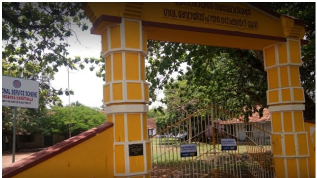 ചേര്‍ത്തല ശ്രീനാരായണ ബോയ്സ് സ്‌കൂളിന് താത്കാലിക ക്ലാസ് മുറികള്‍ ഒരുക്കും: വിദ്യാഭ്യാസ ഡെപ്യൂട്ടി ഡയറക്ടര്‍