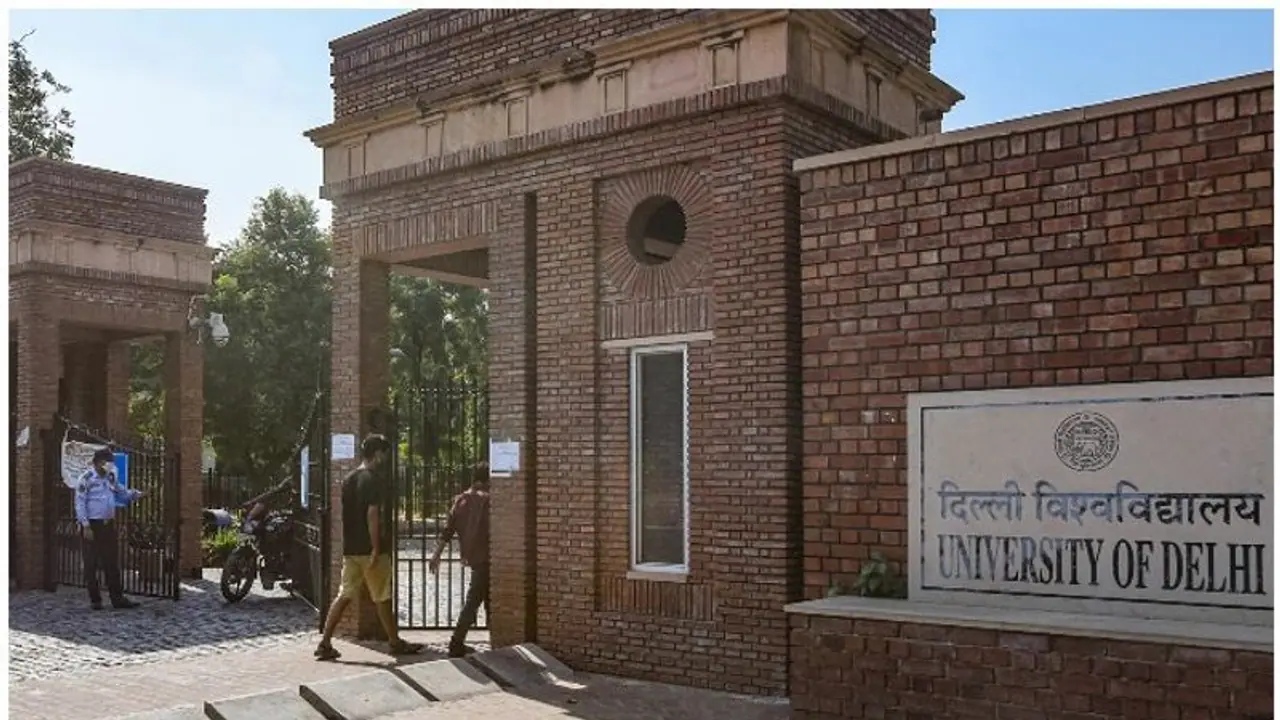 Delhi University में बदल सकता है एडमिशन का नियम, अगले साल से इस तरह मिलेगा प्रवेश