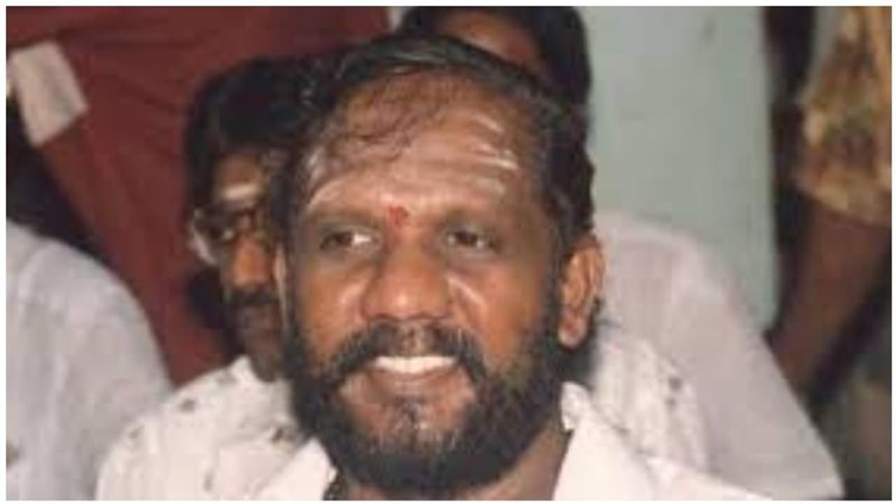 பிரபல திரை பாடலாசிரியர் மரணம்... தமிழ் திரையுலகம் அதிர்ச்சி..! பிரபல திரை பாடலாசிரியர் மரணம்... தமிழ் திரையுலகம் அதிர்ச்சி..!