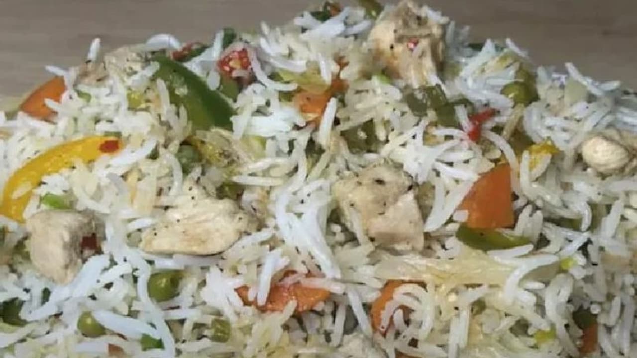 വൈറലായി ചൈനീസ് ബിരിയാണി; ഫുള് റെസിപി വീഡിയോ... വൈറലായി ചൈനീസ് ബിരിയാണി; ഫുള് റെസിപി വീഡിയോ...