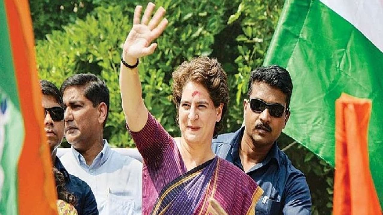 आज काशी में प्रियंका गांधी : कृषि कानून और लखीमपुर कांड पर फोकस, रविवार को किसान न्याय रैली को करेंगी संबोधित आज काशी में प्रियंका गांधी : कृषि कानून और लखीमपुर कांड पर फोकस, रविवार को किसान न्याय रैली को करेंगी संबोधित