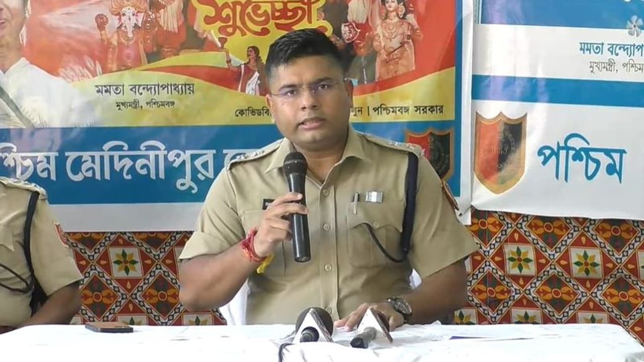 আতঙ্ক তৈরির চেষ্টা এলাকায়, ফের মাওবাদী পোস্টার মেদিনীপুর সদরে