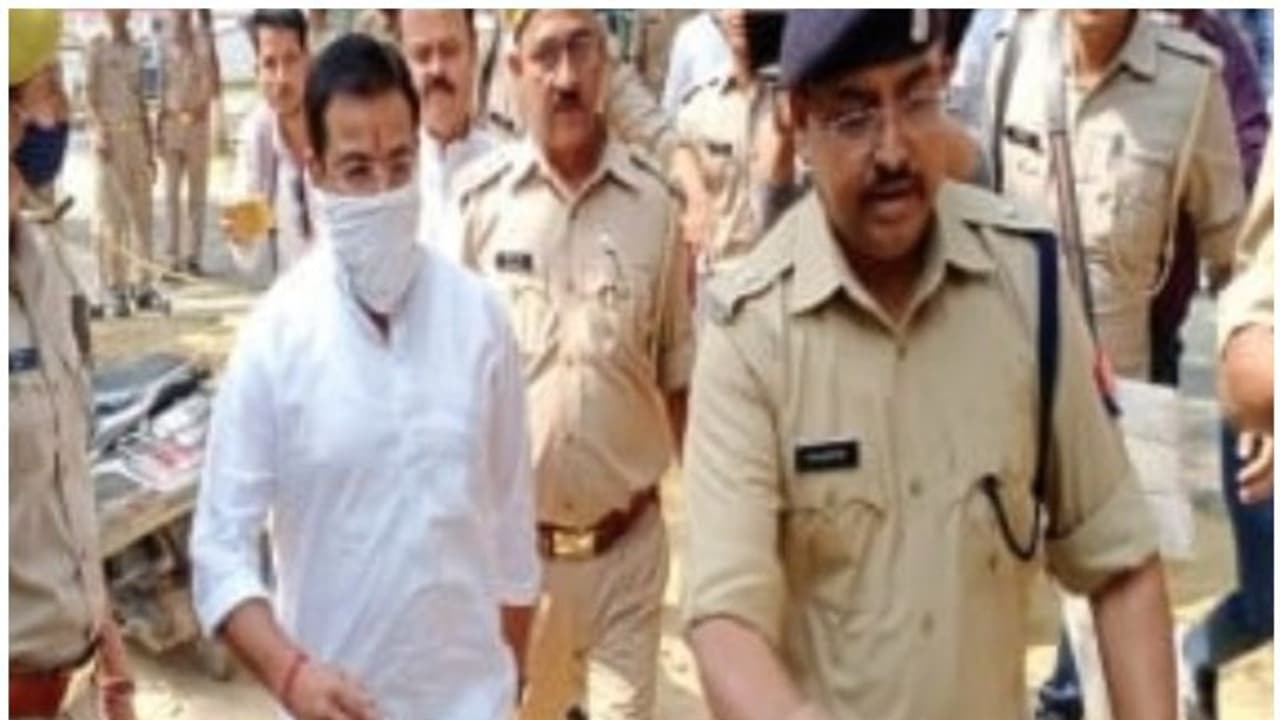 ലംഖിപുർ കൂട്ടക്കൊല: കേന്ദ്രമന്ത്രിയുടെ മകൻ റിമാൻഡിൽ, അജയ് മിശ്രയുടെ രാജിക്ക് സമ്മർദ്ദം ശക്തമാക്കി പ്രതിപക്ഷം