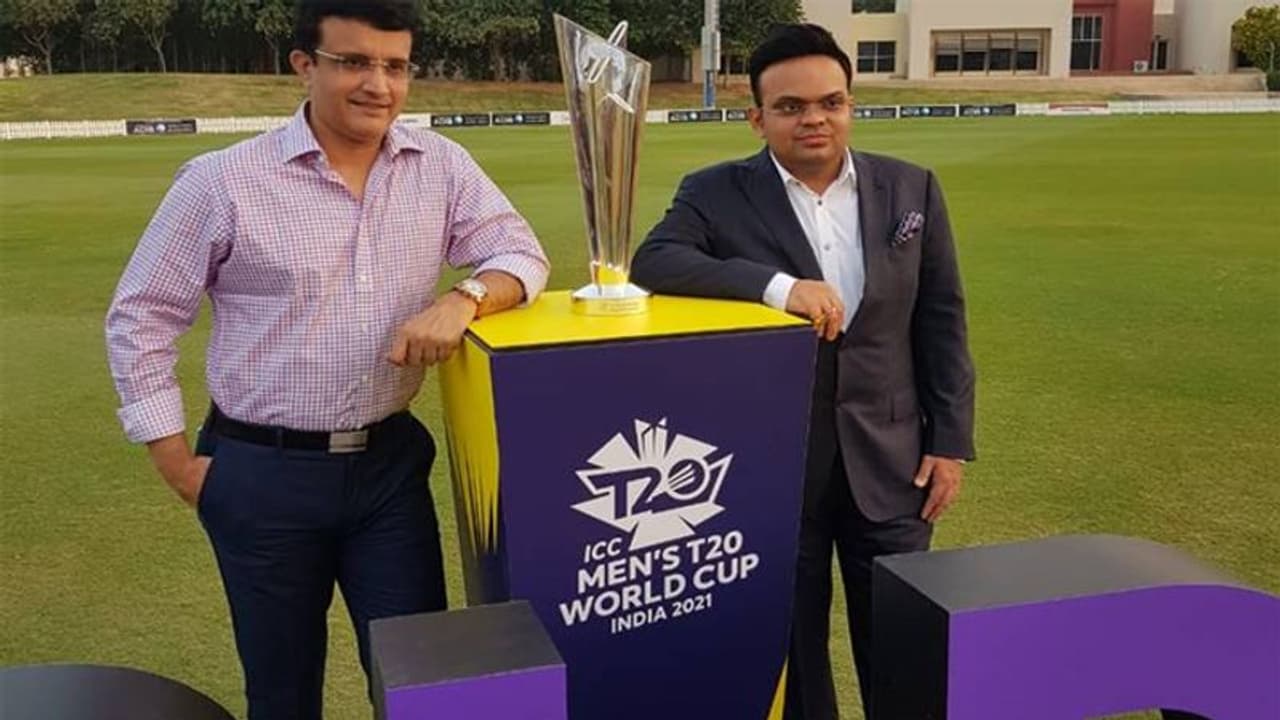 T20 वर्ल्ड कप जीतने वाली टीम पर होगी पैसों की झमाझम बारिश, ICC ने की प्राइस मनी की घोषणा T20 वर्ल्ड कप जीतने वाली टीम पर होगी पैसों की झमाझम बारिश, ICC ने की प्राइस मनी की घोषणा