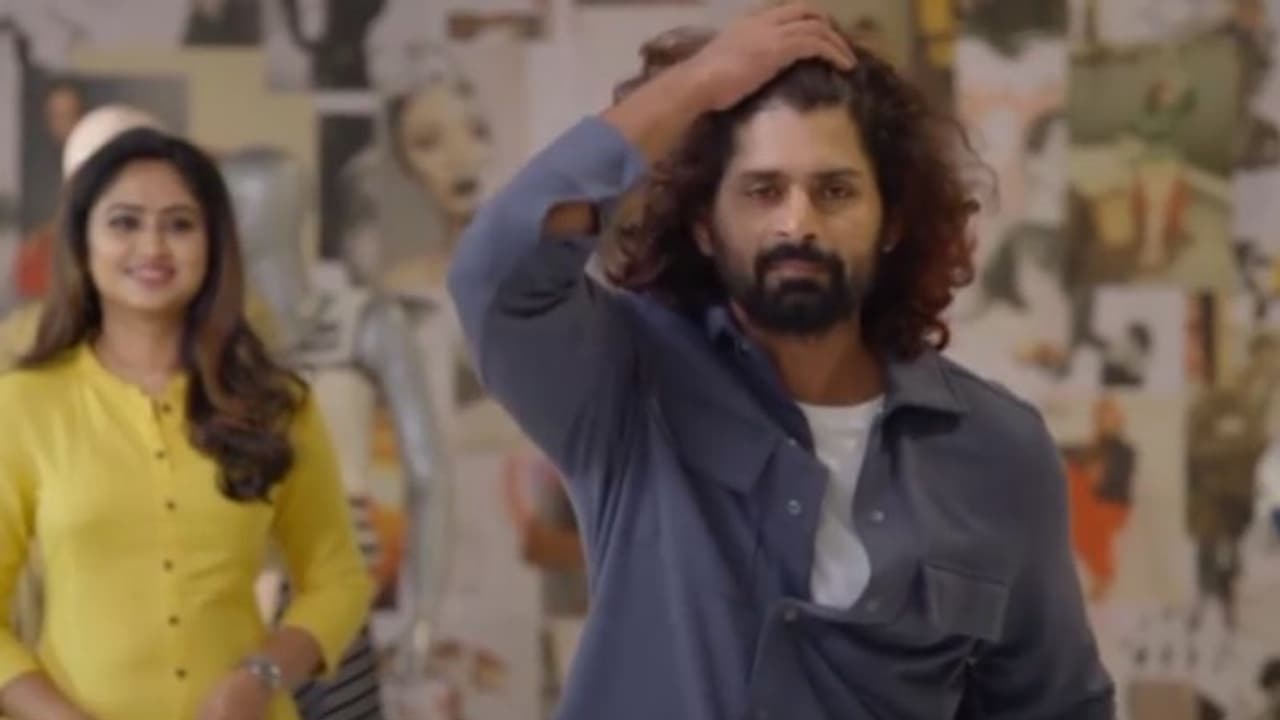 അപർണ്ണയും സിദ്ധാർത്ഥും എത്തുന്നു; പുത്തൻ വിശേഷം പങ്കുവച്ച് സ്വാതി അപർണ്ണയും സിദ്ധാർത്ഥും എത്തുന്നു; പുത്തൻ വിശേഷം പങ്കുവച്ച് സ്വാതി