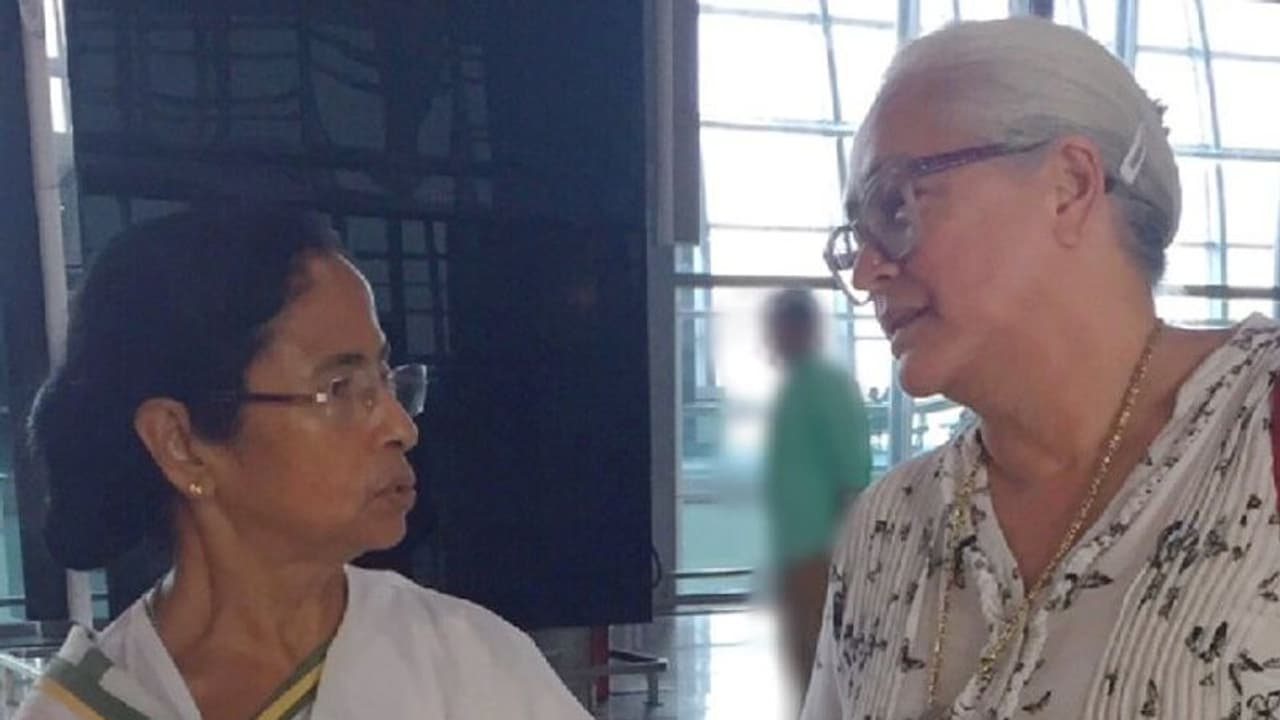 TMC: পুজোর শুরুতেই তৃণমূলের চমক, নাফিসার সঙ্গে ডেরেকের সাক্ষাৎ ঘিরে জল্পনা তুঙ্গে