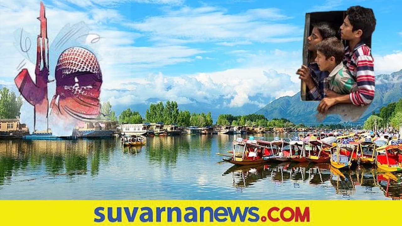 ಶಾಂತಿ ಅರಸಿ ತವರಿಗೆ ಮರಳಿದ್ದ ಕಾಶ್ಮೀರಿ ಪಂಡಿತರಿಗೆ ಮತ್ತೆ 90 ರ ಆತಂಕ ಶಾಂತಿ ಅರಸಿ ತವರಿಗೆ ಮರಳಿದ್ದ ಕಾಶ್ಮೀರಿ ಪಂಡಿತರಿಗೆ ಮತ್ತೆ 90 ರ ಆತಂಕ