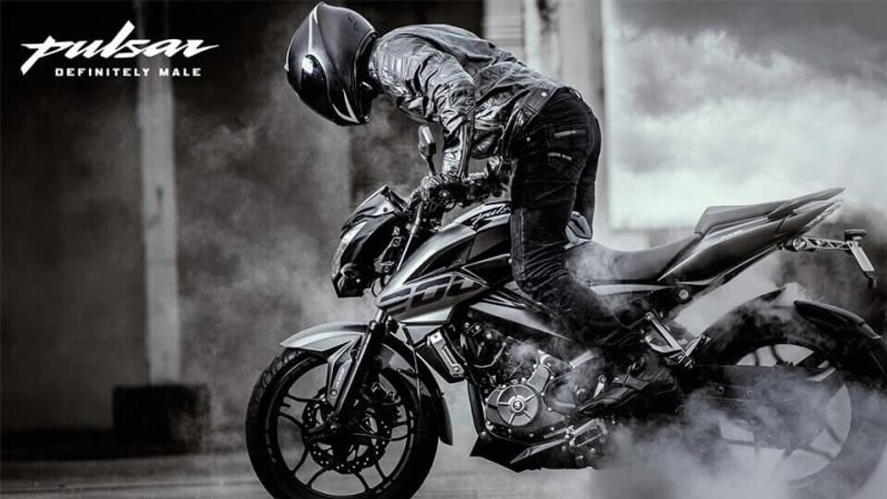 വാങ്ങാന് ഇന്ത്യന് ജനത ഇരച്ചെത്തുന്നു, പക്ഷേ കയറ്റുമതി പൊളിഞ്ഞു; അമ്പരന്ന് ബജാജ്! വാങ്ങാന് ഇന്ത്യന് ജനത ഇരച്ചെത്തുന്നു, പക്ഷേ കയറ്റുമതി പൊളിഞ്ഞു; അമ്പരന്ന് ബജാജ്!