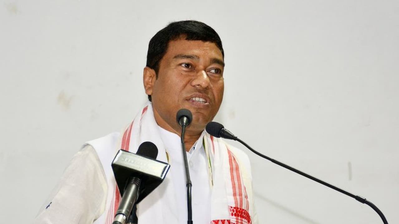 ಉಚಿತ ಕೋವಿಡ್ ಲಸಿಕೆ ಕೊಟ್ಟಿದ್ದರಿಂದ ಪೆಟ್ರೋಲ್ ದರ ಹೆಚ್ಚಳ: ಕೇಂದ್ರ ಸಚಿವ ಉಚಿತ ಕೋವಿಡ್ ಲಸಿಕೆ ಕೊಟ್ಟಿದ್ದರಿಂದ ಪೆಟ್ರೋಲ್ ದರ ಹೆಚ್ಚಳ: ಕೇಂದ್ರ ಸಚಿವ