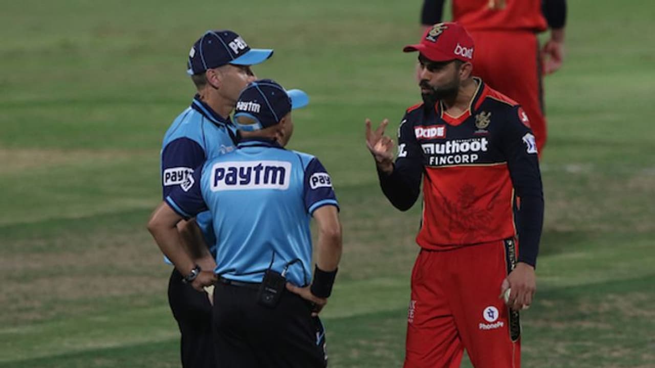 ఇంపాక్ట్ ప్లేయర్ వచ్చేదెలా..? అంపైర్ సిగ్నల్ ఎలా ఉంటుందంటే..! ఇంపాక్ట్ ప్లేయర్ వచ్చేదెలా..? అంపైర్ సిగ్నల్ ఎలా ఉంటుందంటే..!