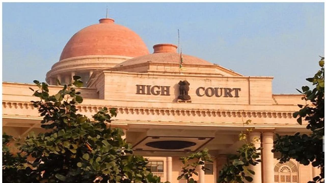 20 വർഷമായി മാസം 450 രൂപ മാത്രം ശമ്പളം, അടിമവേല നിർത്തണം 'മിനിമം വേജസ്' നൽകണമെന്ന് ഹൈക്കോടതി