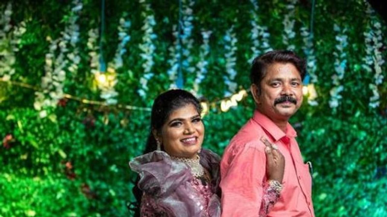 மாட்டோடு கணவரை வைத்து கலாய்த்த அறந்தாங்கி நிஷா..பொங்கல் அலப்பறைகள்.. மாட்டோடு கணவரை வைத்து கலாய்த்த அறந்தாங்கி நிஷா..பொங்கல் அலப்பறைகள்..