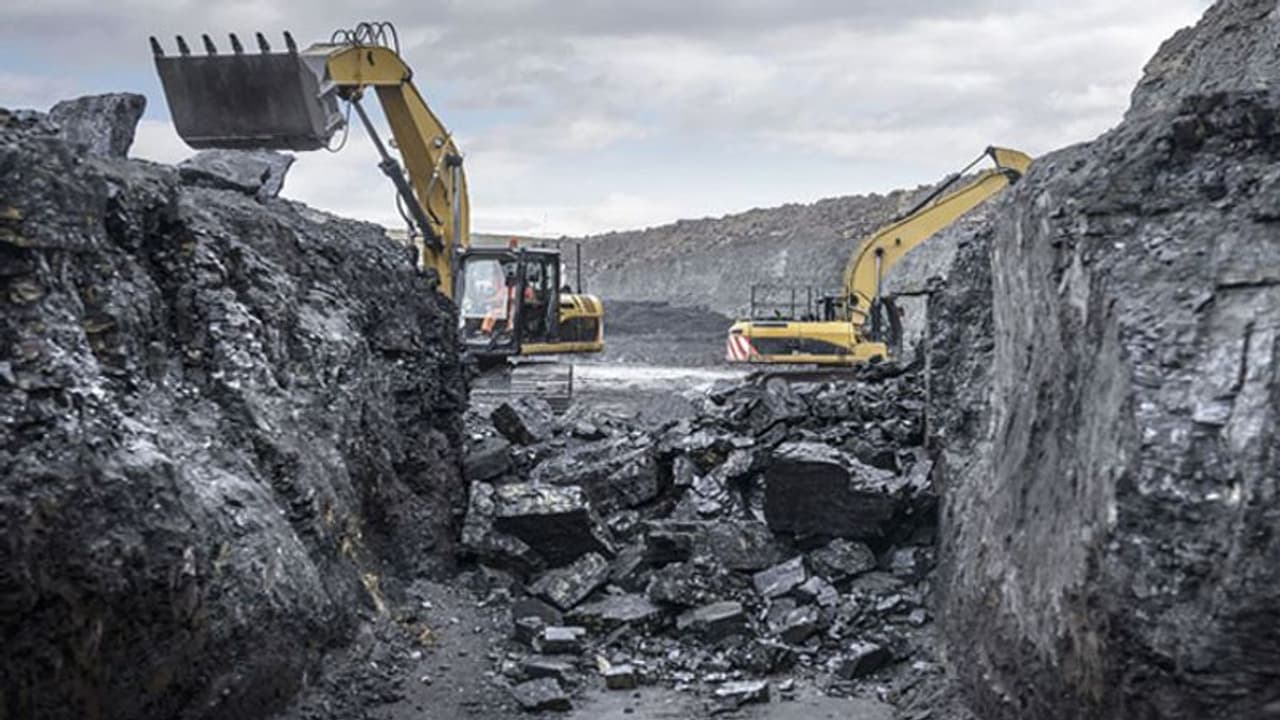 नहीं होगी बत्ती गुल; एक Good News: 40 नई कोयला खदानों की नीलामी प्रक्रिया शुरू; 3.81 लाख रोजगार पैदा होंगे नहीं होगी बत्ती गुल; एक Good News: 40 नई कोयला खदानों की नीलामी प्रक्रिया शुरू; 3.81 लाख रोजगार पैदा होंगे