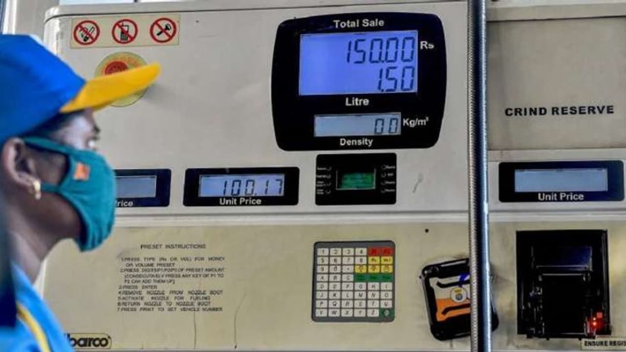 Petrol Diesel Price | ഇന്ധന നികുതിയിൽ ബിജെപി സമ്മർദ്ദം അവഗണിച്ച് പ്രതിപക്ഷം ഭരിക്കുന്ന സംസ്ഥാനങ്ങൾ
