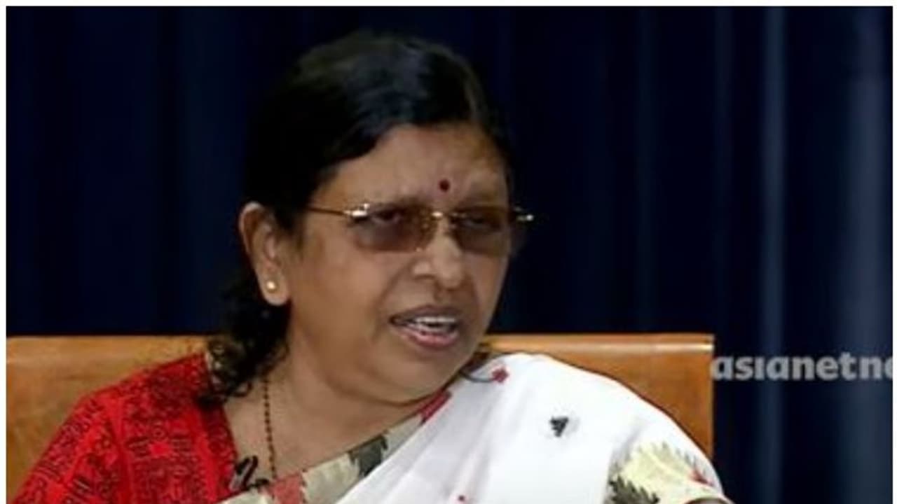 'സ്ത്രീകളെ ഉപഭോഗ വസ്തുക്കളായി കാണുന്ന രീതിക്ക് മാറ്റം കുറിക്കട്ടെ'; വിസ്മയക്ക് നീതി ലഭിച്ചെന്ന് വനിതാ കമ്മീഷൻ 'സ്ത്രീകളെ ഉപഭോഗ വസ്തുക്കളായി കാണുന്ന രീതിക്ക് മാറ്റം കുറിക്കട്ടെ'; വിസ്മയക്ക് നീതി ലഭിച്ചെന്ന് വനിതാ കമ്മീഷൻ