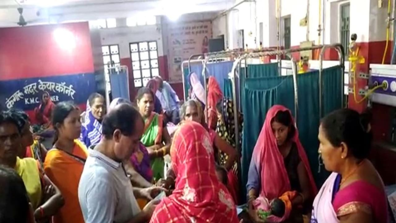 नवरात्र में देवी का अपमान : बेटी पैदा हुई तो पति ने कहा अब मैं जिंदा नहीं रह सकता, सास ने भी कर दी हद नवरात्र में देवी का अपमान : बेटी पैदा हुई तो पति ने कहा अब मैं जिंदा नहीं रह सकता, सास ने भी कर दी हद