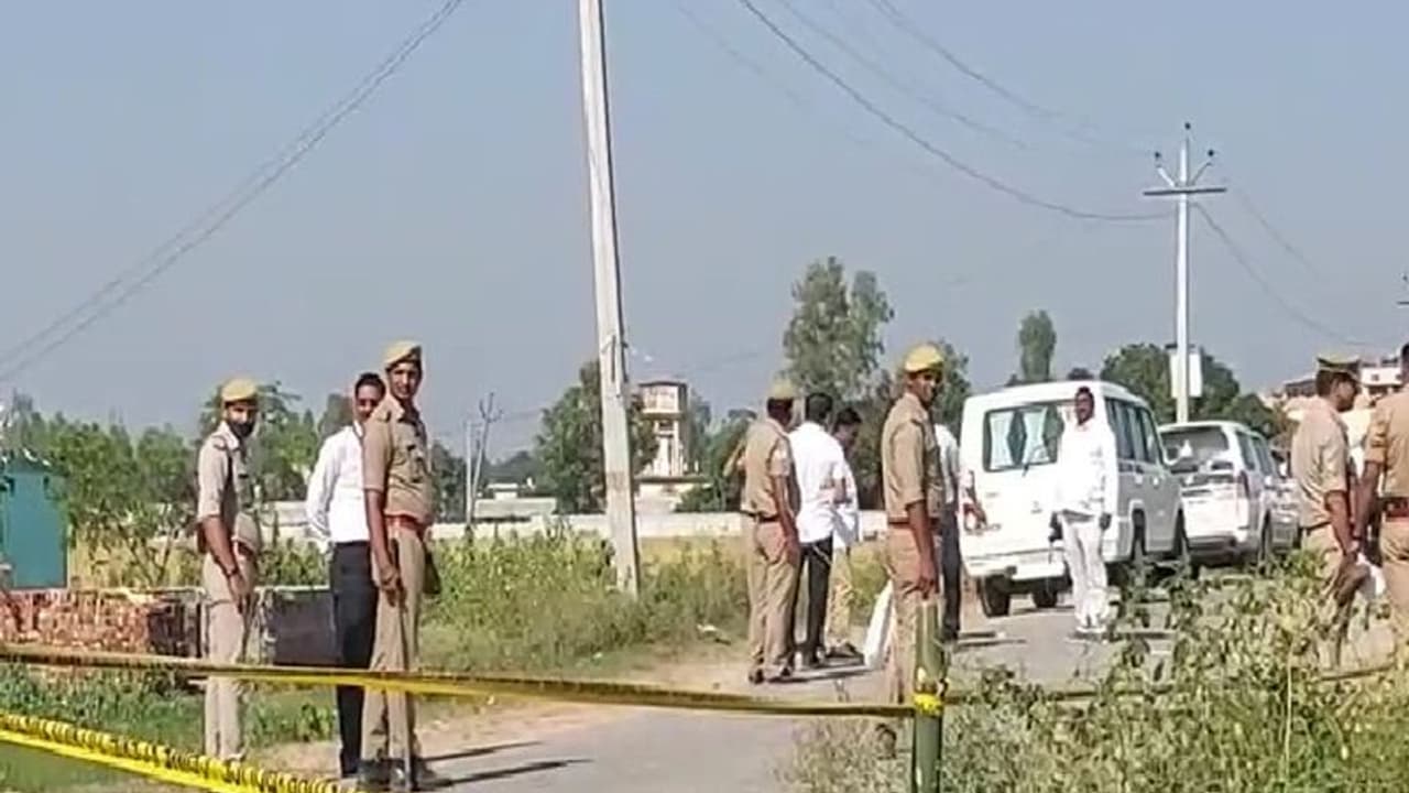 లఖింపుర్ కేసు.. ప్రధాన నిందితుడిగా ఉన్న కేంద్ర మంత్రి అజయ్ మిశ్రా కుమారుడికి డెంగ్యూ.. ఆస్పత్రికి తరలింపు.. లఖింపుర్ కేసు.. ప్రధాన నిందితుడిగా ఉన్న కేంద్ర మంత్రి అజయ్ మిశ్రా కుమారుడికి డెంగ్యూ.. ఆస్పత్రికి తరలింపు..