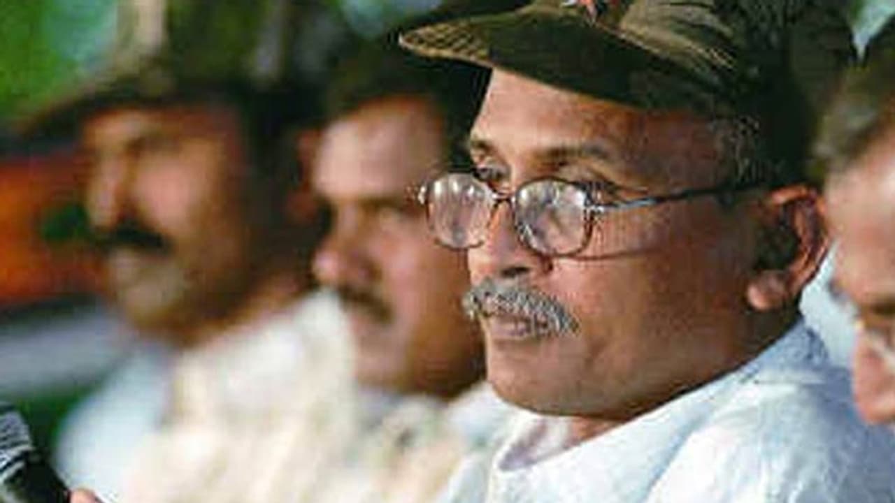 బీజాపూర్ : మావోయిస్ట్ అగ్రనేత ఆర్కే కన్నుమూత బీజాపూర్ : మావోయిస్ట్ అగ్రనేత ఆర్కే కన్నుమూత