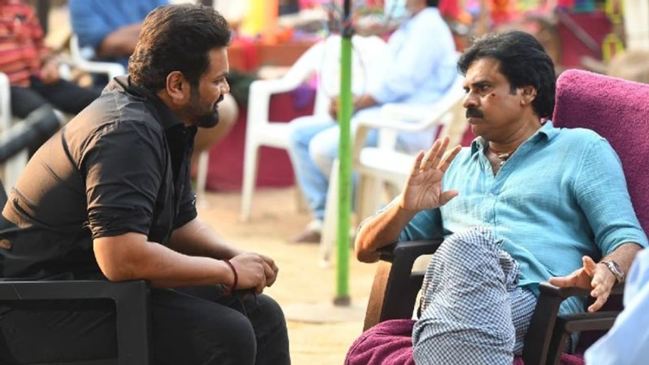 పవన్ కళ్యాణ్తో మంచు మనోజ్ భేటీ.. ఆసక్తిరేకెత్తిస్తున్న కొత్త పరిణామాలు.. రాజీ ప్రయత్నమా? పవన్ కళ్యాణ్తో మంచు మనోజ్ భేటీ.. ఆసక్తిరేకెత్తిస్తున్న కొత్త పరిణామాలు.. రాజీ ప్రయత్నమా?