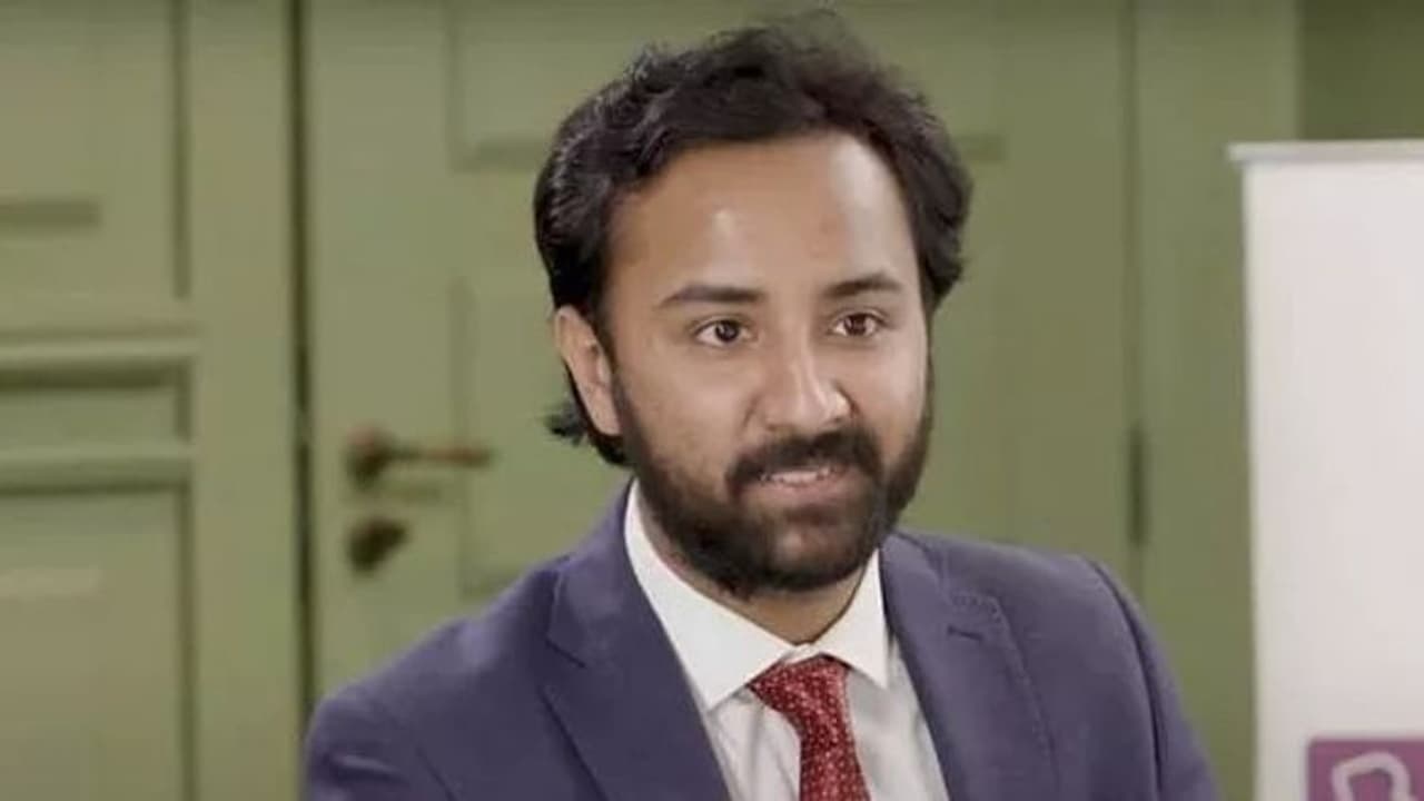 CBSE ಯಲ್ಲಿ 99.6% ಅಂಕ ಪಡೆದು ವೈರಲ್, ಈಗ UPSC ಪರಿಕ್ಷೇಯಲ್ಲಿ ಟಾಪರ್! CBSE ಯಲ್ಲಿ 99.6% ಅಂಕ ಪಡೆದು ವೈರಲ್, ಈಗ UPSC ಪರಿಕ್ಷೇಯಲ್ಲಿ ಟಾಪರ್!