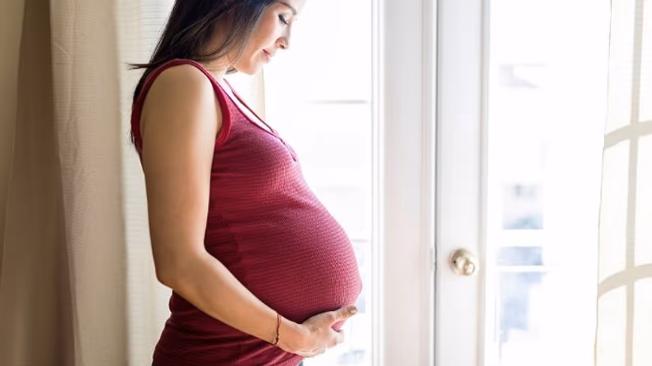 बनने वाली हैं मां तो बड़े काम की है ये सरकारी योजनाएं,एक में तो मिलेंगे 16 हजार