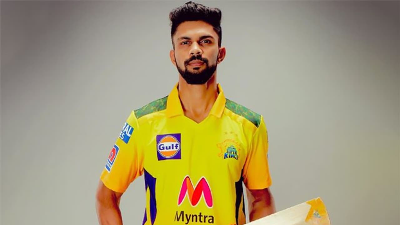 Vijay Hazare Trophy: रन मशीन ऋतुराज गायकवाड़ ने की कोहली के रिकॉर्ड की बराबरी, 5 मैचों में जमाया चौथा शतक Vijay Hazare Trophy: रन मशीन ऋतुराज गायकवाड़ ने की कोहली के रिकॉर्ड की बराबरी, 5 मैचों में जमाया चौथा शतक