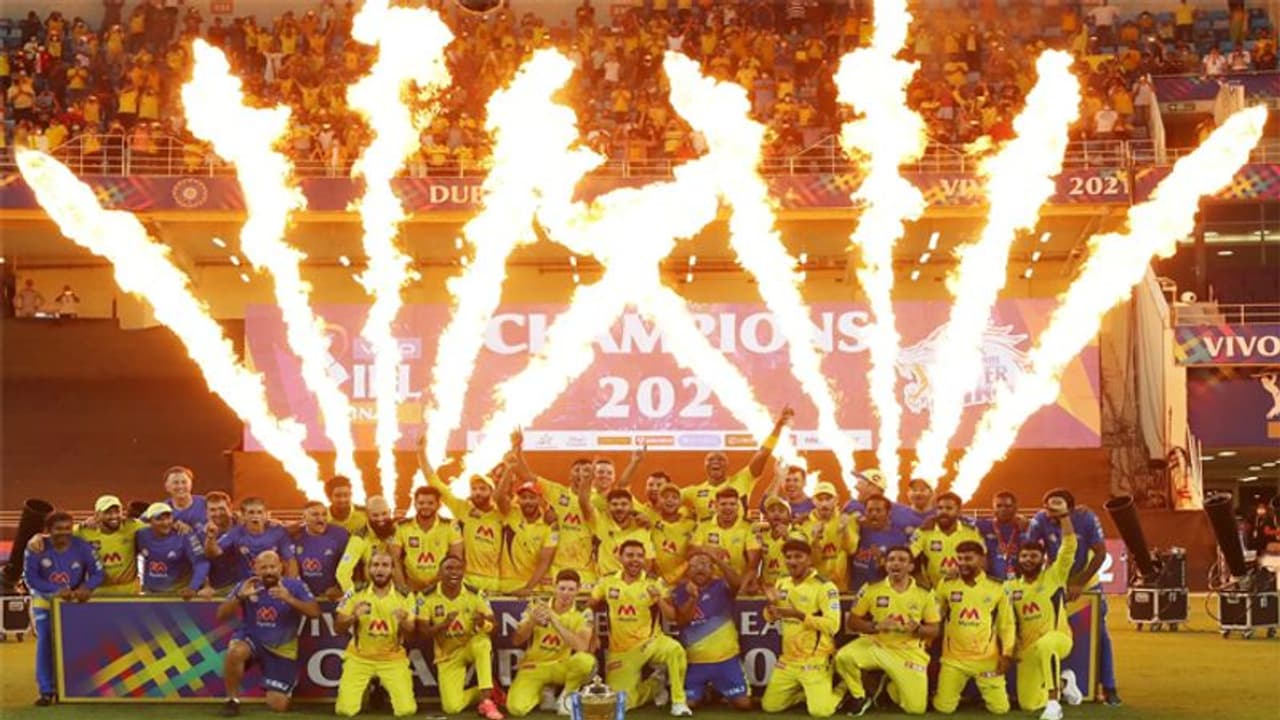 IPL 2021 Final, কোথায় KKR কে মাত দিয়ে চ্যাম্পিয়ন হল CSK,জেনে নিন ম্য়াচের বিশেষ মুহূর্তগুলি IPL 2021 Final, কোথায় KKR কে মাত দিয়ে চ্যাম্পিয়ন হল CSK,জেনে নিন ম্য়াচের বিশেষ মুহূর্তগুলি