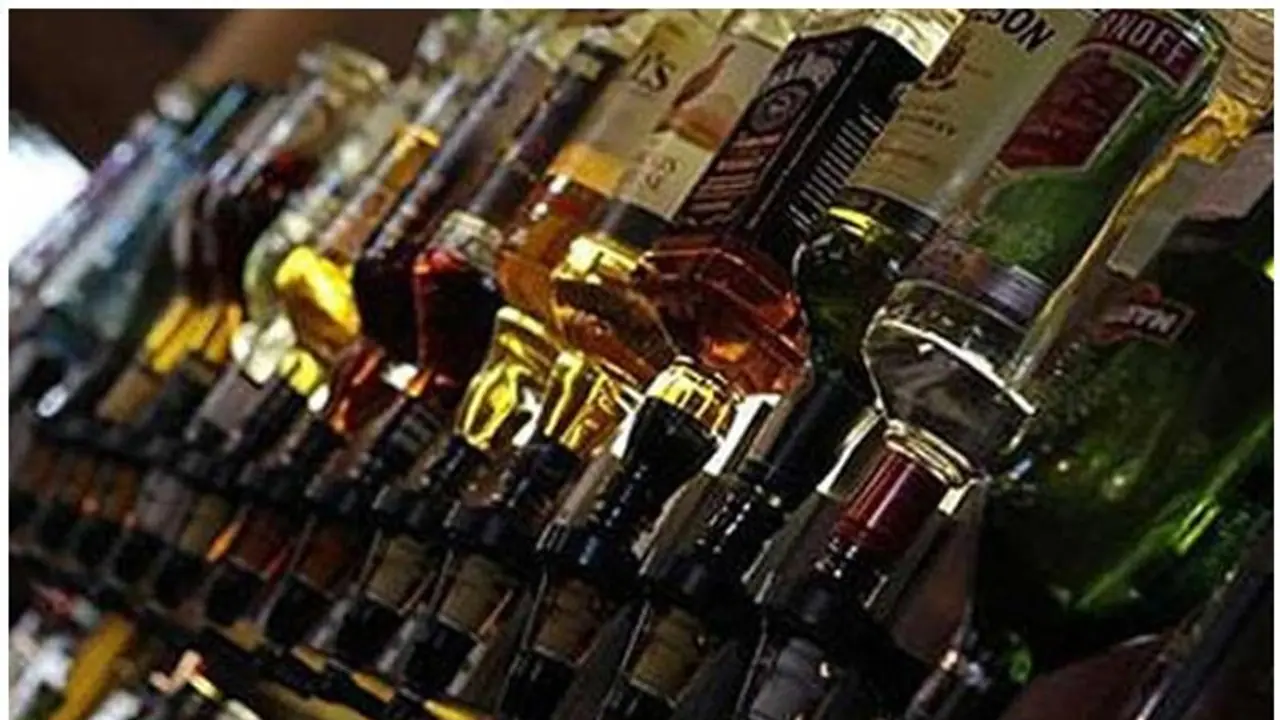 Price Hike ಶಾಕ್; ಶೀಘ್ರದಲ್ಲೇ ಮದ್ಯ, ಬಟ್ಟೆ, ಎಲೆಕ್ಟ್ರಾನಿಕ್ ವಸ್ತುಗಳ ದರ ಹೆಚ್ಚಳ!