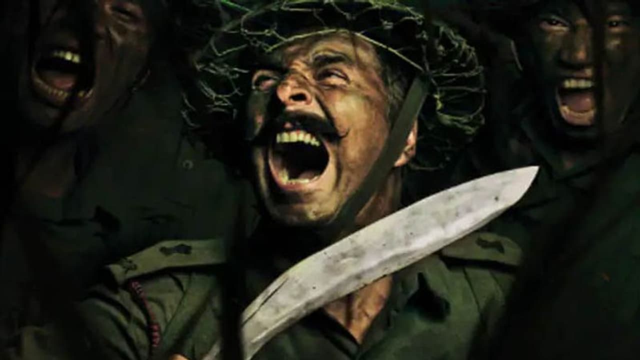 अक्षय कुमार की फिल्म गोरखा के पोस्टर में रिटायर आर्मी ऑफिसर ने बताई गलती तो एक्टर ने दिया जवाब अक्षय कुमार की फिल्म गोरखा के पोस्टर में रिटायर आर्मी ऑफिसर ने बताई गलती तो एक्टर ने दिया जवाब