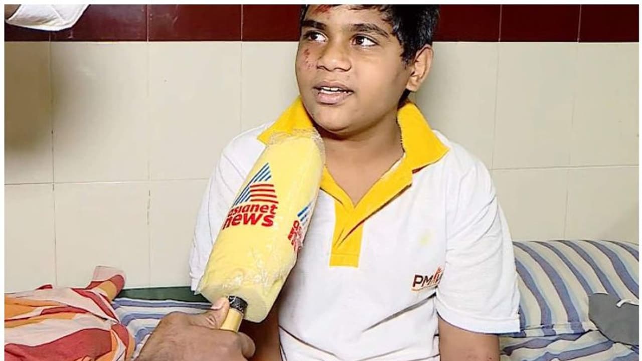 'വലിയ ശബ്ദം കേട്ട് പുറത്തിറങ്ങി, പപ്പായുടെ പുറത്ത് കല്ല് വീഴുന്നത് കണ്ടു';ഉരുൾപൊട്ടലിൽ നടുക്കം മാറാതെ ജിബിന്‍