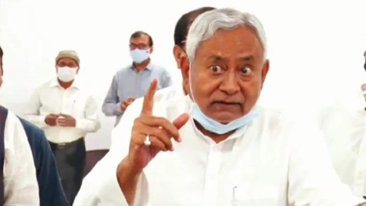 दीवाली छठ पर बिहार जाना है तो पढ़ लीजिए CM नीतीश की गाइडलाइन, जिसके बिना नहीं दी जाएगी एंट्री.. दीवाली छठ पर बिहार जाना है तो पढ़ लीजिए CM नीतीश की गाइडलाइन, जिसके बिना नहीं दी जाएगी एंट्री..