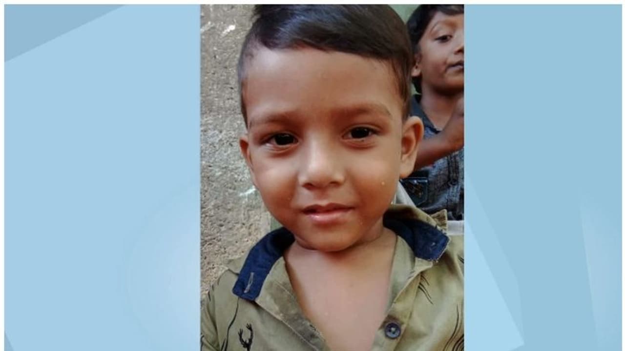 വെള്ളക്കെട്ടില് വീണ് കാണാതായി; മൂന്ന് ദിവസത്തിന് ശേഷം മൂന്ന് വയസുകാരന്റെ മൃതദേഹം കണ്ടെത്തി വെള്ളക്കെട്ടില് വീണ് കാണാതായി; മൂന്ന് ദിവസത്തിന് ശേഷം മൂന്ന് വയസുകാരന്റെ മൃതദേഹം കണ്ടെത്തി