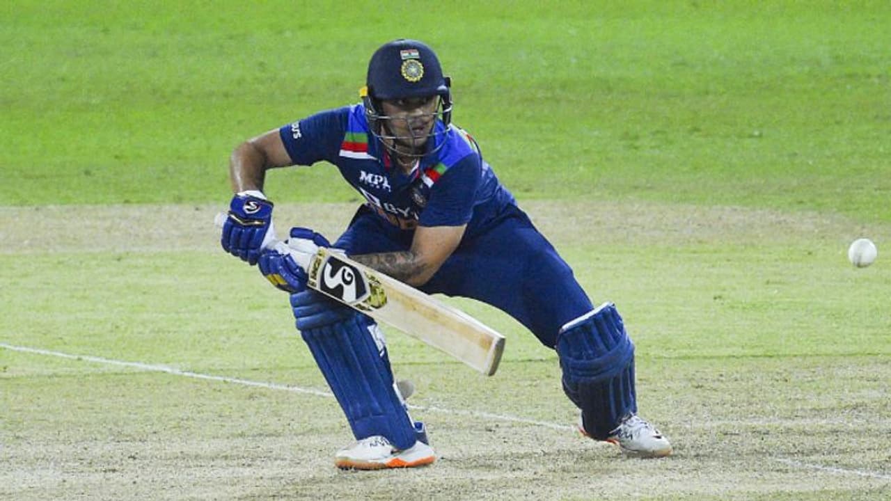 T20 World Cup 2021: ಅಭ್ಯಾಸ ಪಂದ್ಯದಲ್ಲಿ ಶುಭಾರಂಭ, ಇಂಗ್ಲೆಂಡ್ ಮಣಿಸಿದ ಭಾರತ! T20 World Cup 2021: ಅಭ್ಯಾಸ ಪಂದ್ಯದಲ್ಲಿ ಶುಭಾರಂಭ, ಇಂಗ್ಲೆಂಡ್ ಮಣಿಸಿದ ಭಾರತ!