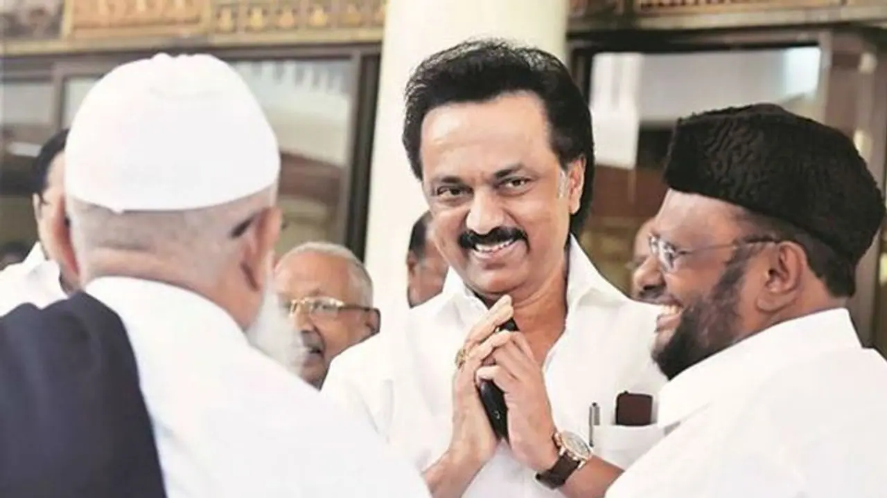 MK Stalin : முதல்வரை பாராட்டவில்லை என்றாலும் பரவாயில்லை..ஆனால் ? முதல்வரை புகழ்ந்த நீதிமன்றம் ! MK Stalin : முதல்வரை பாராட்டவில்லை என்றாலும் பரவாயில்லை..ஆனால் ? முதல்வரை புகழ்ந்த நீதிமன்றம் !