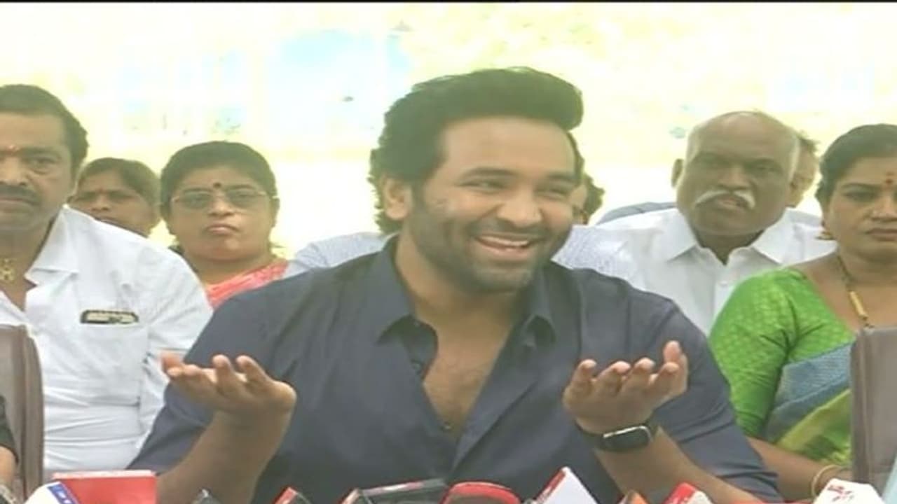 రాజీనామాలపై త్వరలోనే నిర్ణయం: ‘‘మా’’ కార్యవర్గ సమావేశంలో మంచు విష్ణు వ్యాఖ్యలు రాజీనామాలపై త్వరలోనే నిర్ణయం: ‘‘మా’’ కార్యవర్గ సమావేశంలో మంచు విష్ణు వ్యాఖ్యలు