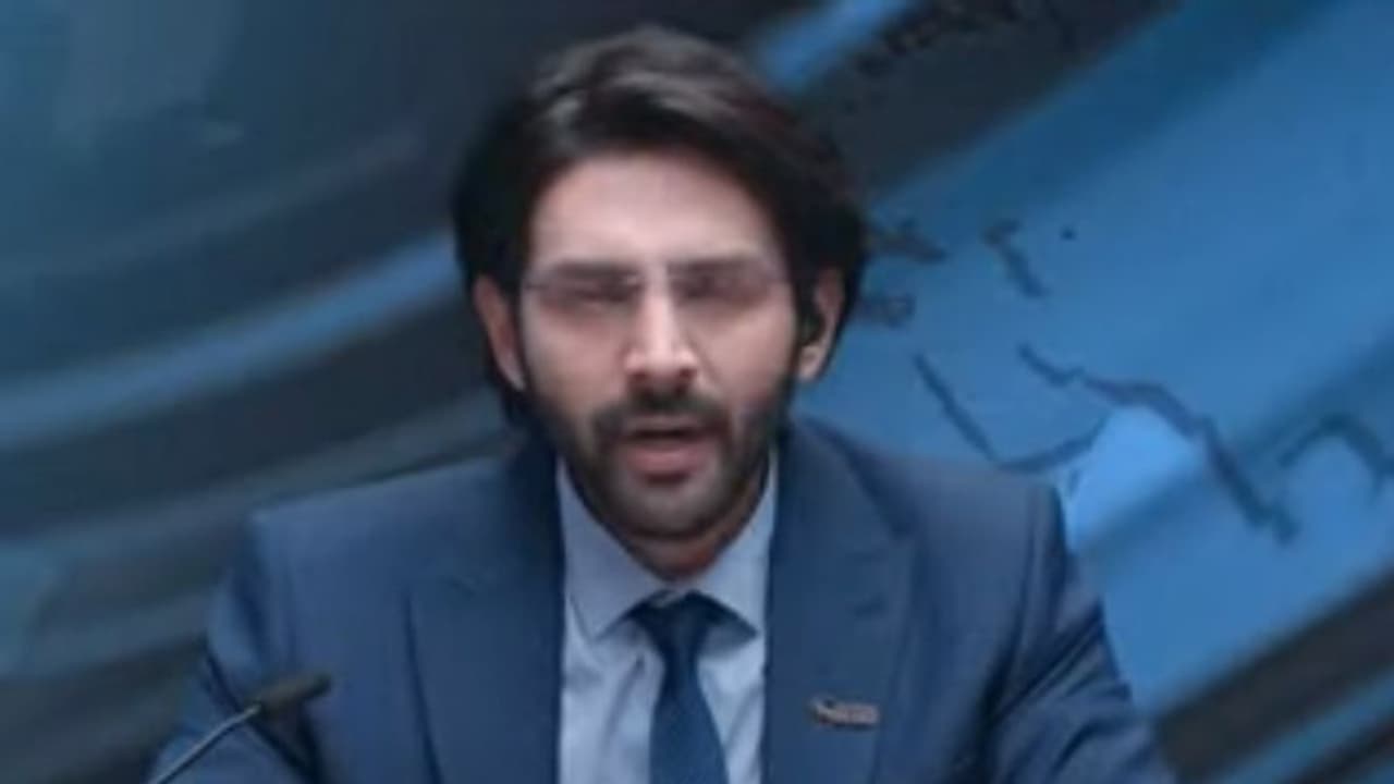 മാധ്യമ പ്രവര്‍ത്തകനായി കാര്‍ത്തിക് ആര്യൻ, ചിത്രത്തിന്റെ ട്രെയിലര്‍ പുറത്തുവിട്ടു