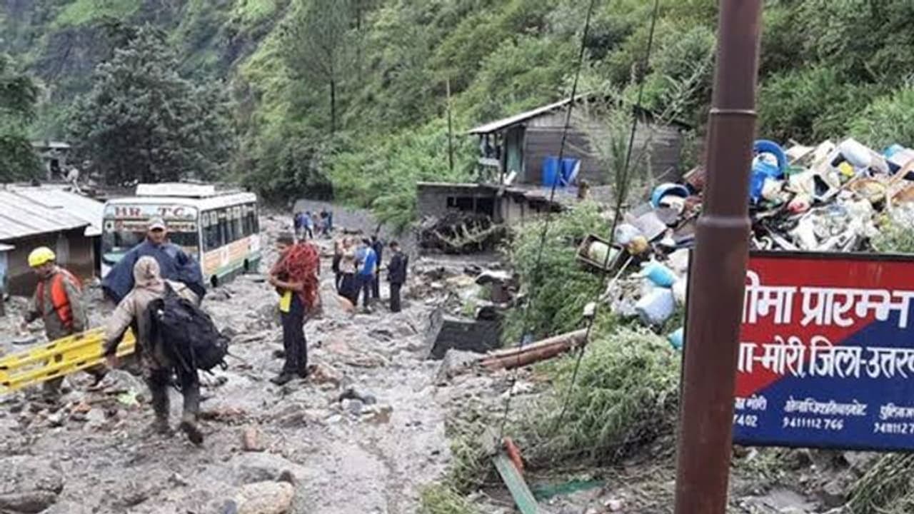 Uttarakhand: ২ জনের মৃতদেহ উদ্ধার করল SDRF, ট্রেকিং টিমের বাকিদের নিয়ে চরম উদ্বেগে বাংলার পরিবার Uttarakhand: ২ জনের মৃতদেহ উদ্ধার করল SDRF, ট্রেকিং টিমের বাকিদের নিয়ে চরম উদ্বেগে বাংলার পরিবার