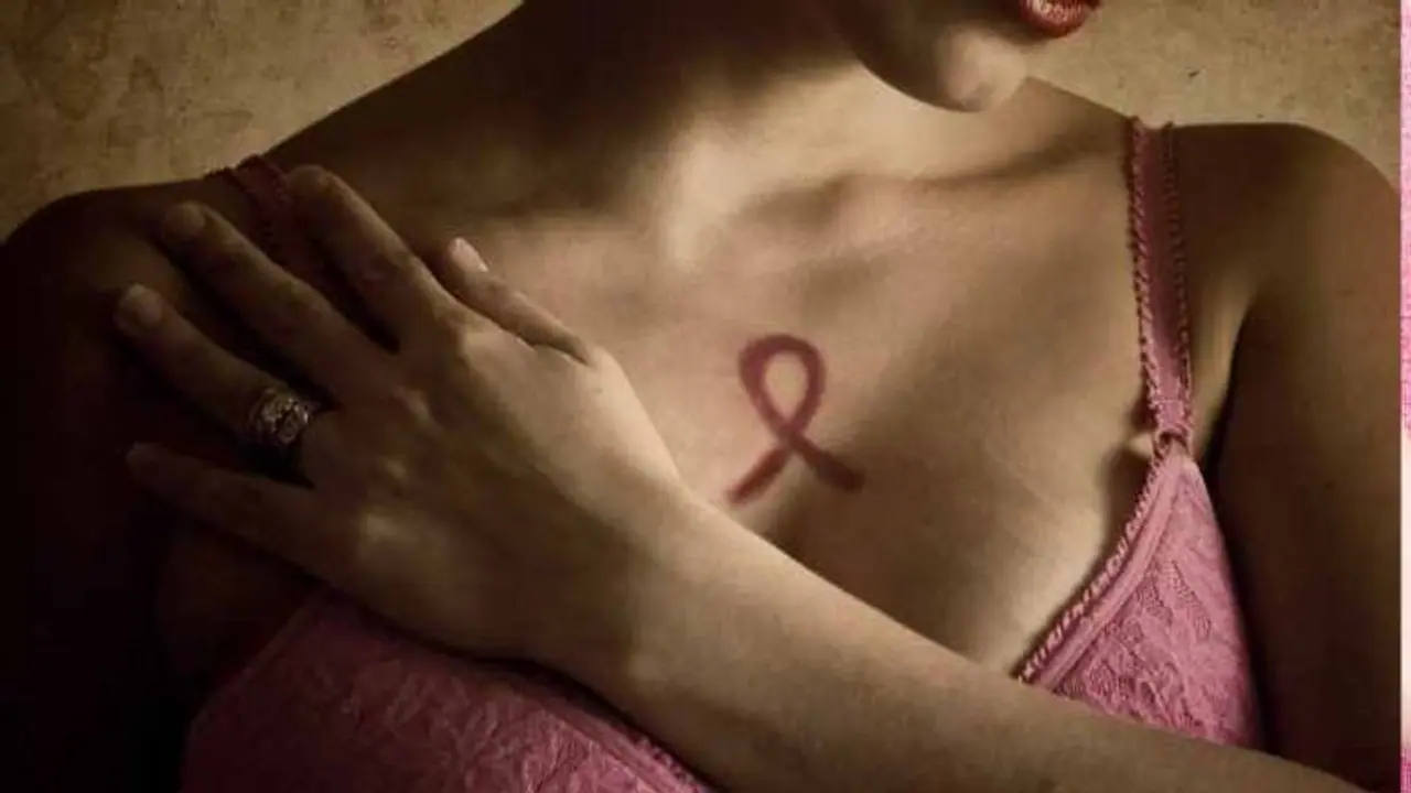Breast Cancer: বাড়ছে ব্রেস্ট ক্যান্সারে আক্রান্তের সংখ্যা, নিজেই পরীক্ষা করে দেখুন আপনি রোগে আক্রান্ত কি না Breast Cancer: বাড়ছে ব্রেস্ট ক্যান্সারে আক্রান্তের সংখ্যা, নিজেই পরীক্ষা করে দেখুন আপনি রোগে আক্রান্ত কি না