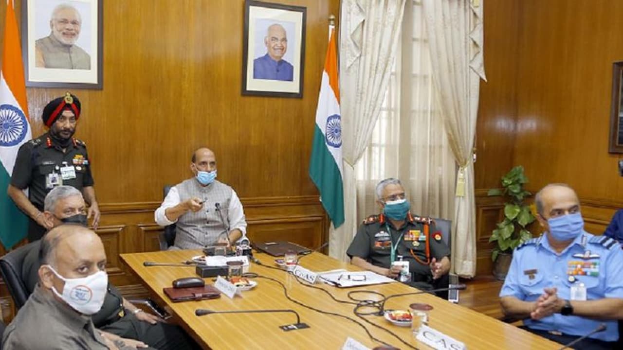 ಡಿಜಿಟಲ್ ಇಂಡಿಯಾ ಕ್ರಾಂತಿ; ಮಿಲಿಟರಿ ಪ್ರಾಜೆಕ್ಟ್ ಮಾನಿಟರಿಂಗ್ ಪೋರ್ಟಲ್ ಲಾಂಚ್ ಮಾಡಿದ ರಾಜನಾಥ್ ಸಿಂಗ್! ಡಿಜಿಟಲ್ ಇಂಡಿಯಾ ಕ್ರಾಂತಿ; ಮಿಲಿಟರಿ ಪ್ರಾಜೆಕ್ಟ್ ಮಾನಿಟರಿಂಗ್ ಪೋರ್ಟಲ್ ಲಾಂಚ್ ಮಾಡಿದ ರಾಜನಾಥ್ ಸಿಂಗ್!