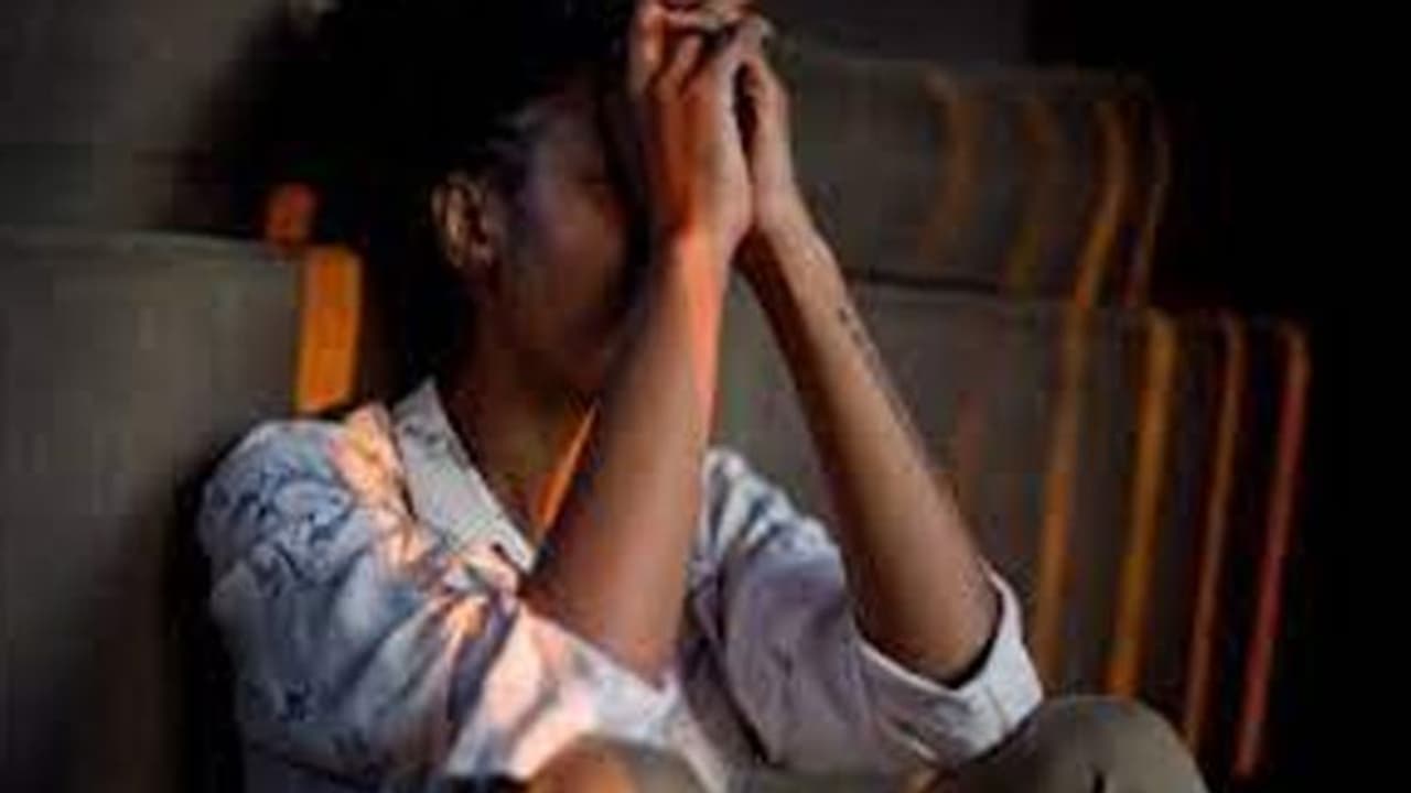 'पत्नी के कई लड़कों से संबंध..उसकी हरकतें जीने नहीं देती, मरने से पहले खूब रोया पति..फिर किया सुसाइड