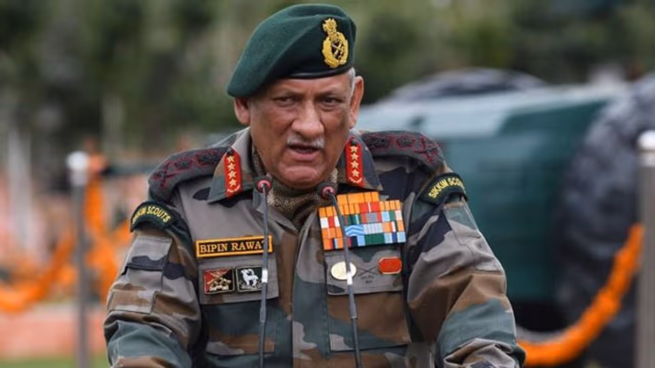 ಭಾರತಕ್ಕೆ ಚೀನಾ ಭಾರಿ ಅಪಾಯ: ಸೇನಾಪಡೆಗಳ ಮುಖ್ಯಸ್ಥ ರಾವತ್! ಭಾರತಕ್ಕೆ ಚೀನಾ ಭಾರಿ ಅಪಾಯ: ಸೇನಾಪಡೆಗಳ ಮುಖ್ಯಸ್ಥ ರಾವತ್!