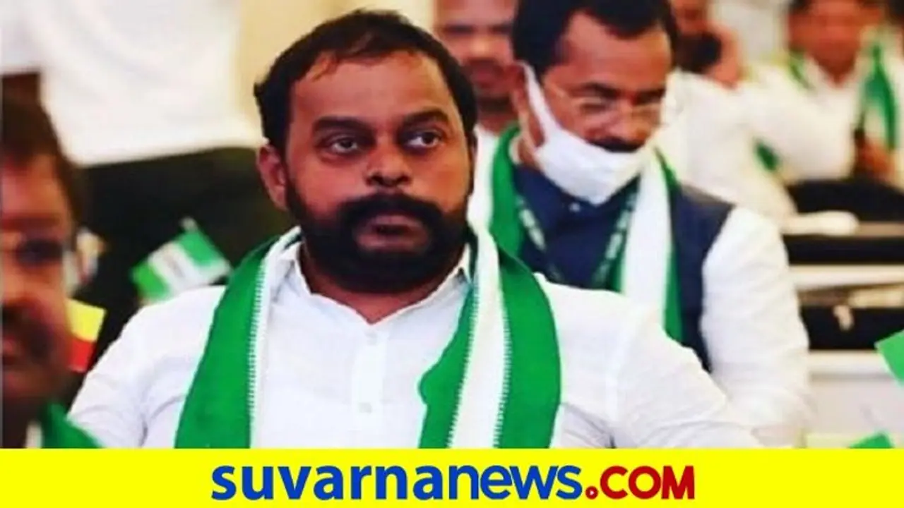 ಕುಮಾರಸ್ವಾಮಿಯನ್ನು ರಾಜಕೀಯವಾಗಿ ಮುಗಿಸಲು ಕಾಂಗ್ರೆಸ್ ಯತ್ನ: ಶರವಣ ಕುಮಾರಸ್ವಾಮಿಯನ್ನು ರಾಜಕೀಯವಾಗಿ ಮುಗಿಸಲು ಕಾಂಗ್ರೆಸ್ ಯತ್ನ: ಶರವಣ