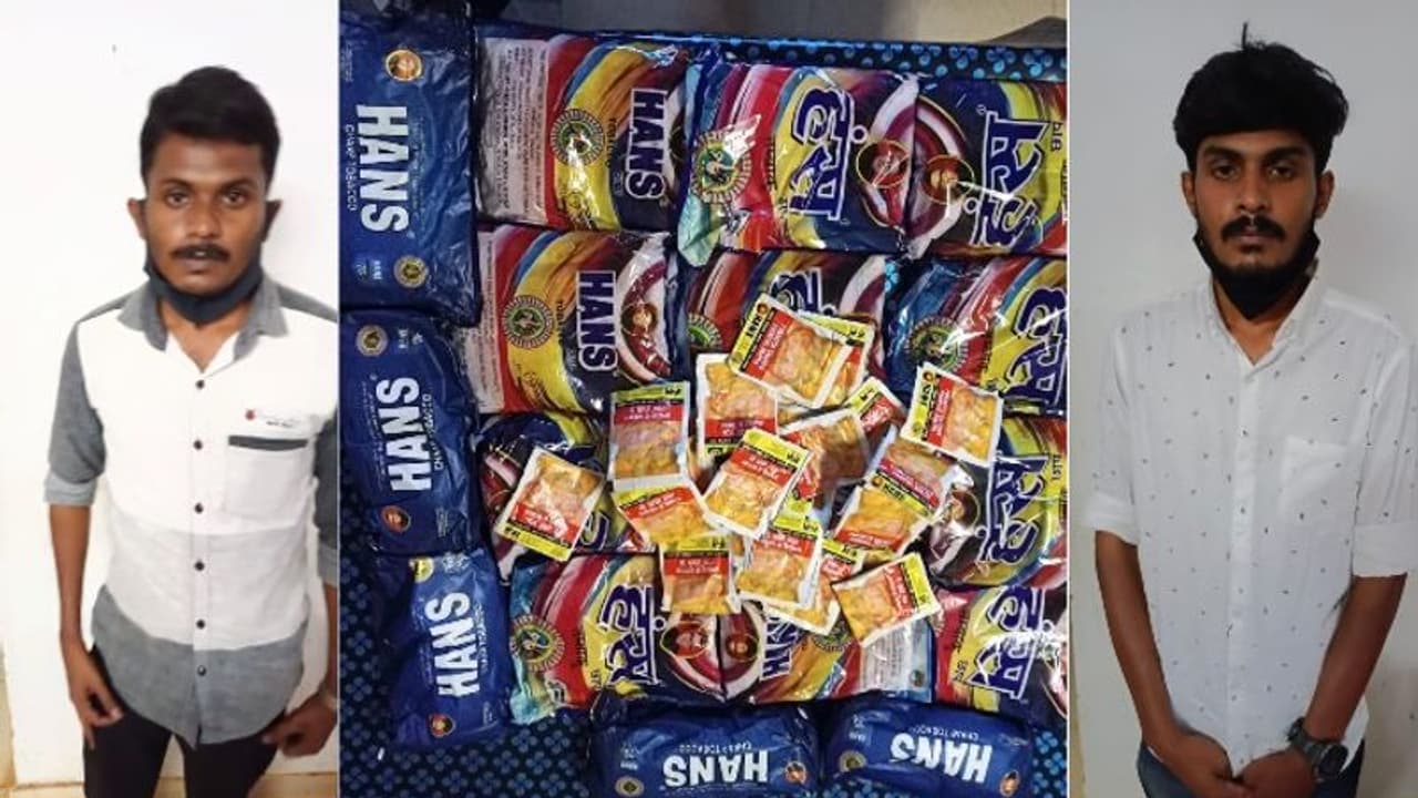 ബൈരക്കുപ്പ വഴി കുട്ടത്തോണിയില് കഞ്ചാവ് കടത്തിയ യുവാക്കള് പിടിയില് ബൈരക്കുപ്പ വഴി കുട്ടത്തോണിയില് കഞ്ചാവ് കടത്തിയ യുവാക്കള് പിടിയില്